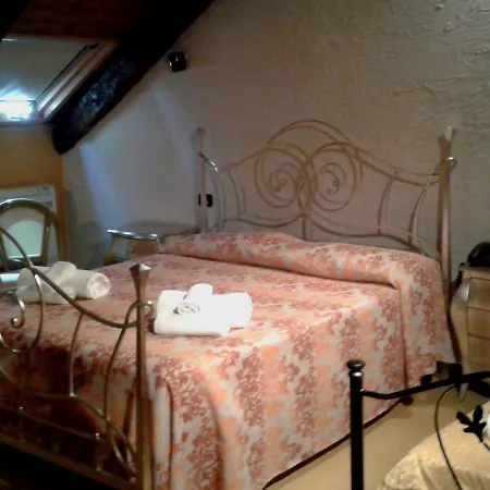 Residenza Il Duomo 3* 트로페아