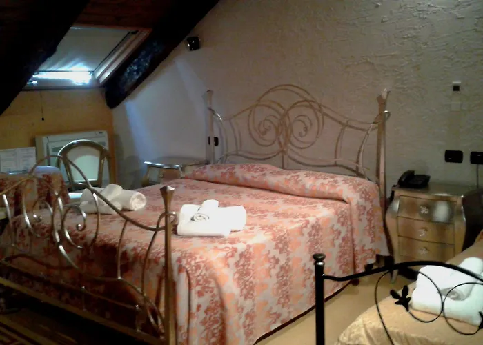 大教堂二号公寓 3* 特罗佩阿