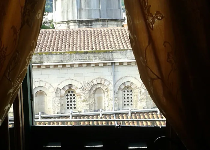 大教堂二号公寓 住宿加早餐酒店 3*