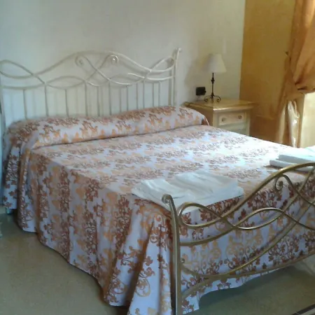 Residenza Il Duomo 3* تروبيا