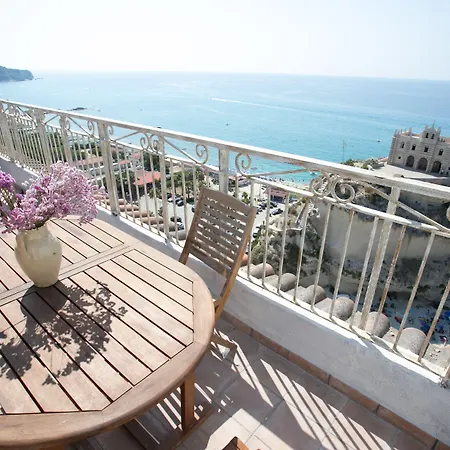 Residenza Il Duomo 3* تروبيا